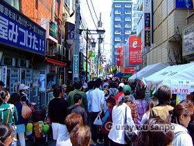 浦安 百縁商店街 ディズニー通り
